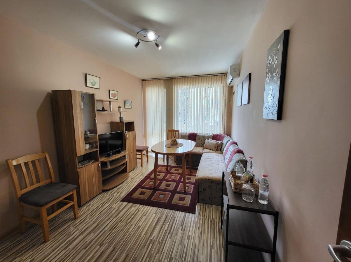 Апартамент В.Търново Veliko Tárnovo Exterior foto